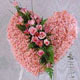 kalp pano karankil ve güller   Eskişehir internetten çiçek siparişi 