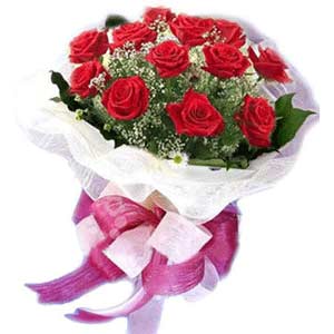  Eskişehir çiçek satışı  11 adet kırmızı güllerden buket modeli